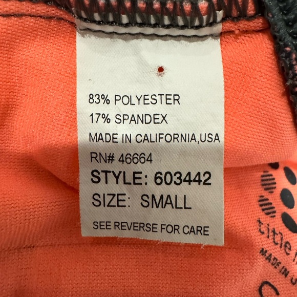 Title Nine Gray Pink Floral Geometric Bikini Top Twist Racerback Size Small - Picture 7 of 8